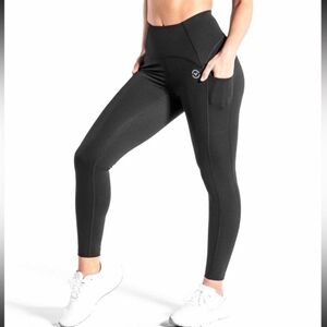 NWT Virus Black High-Waisted Compression Leggings Small